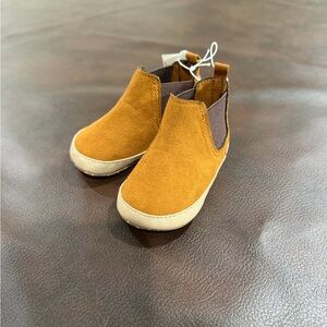 Old Navy Tan Kids Boots